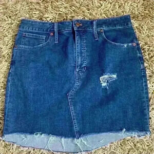 Madewell jean/denim skirt size 32